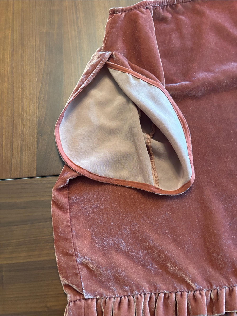 Madewell Velvet V-Neck Ruffle Hem Top - Rust - Picture 3 of 4